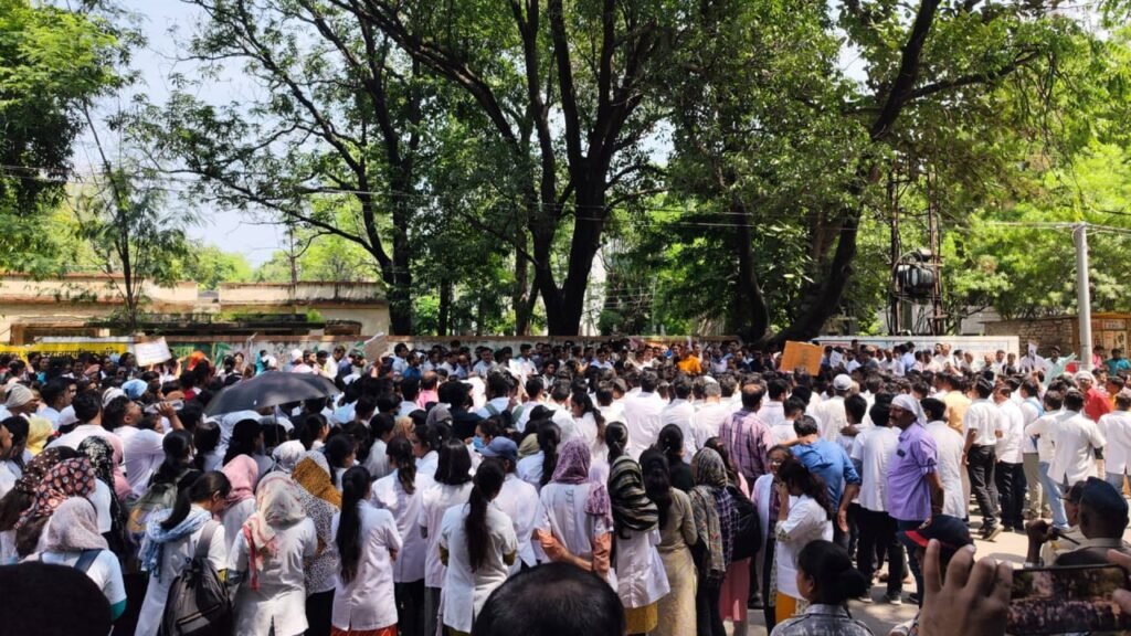 Hemant Patil
Andolan
