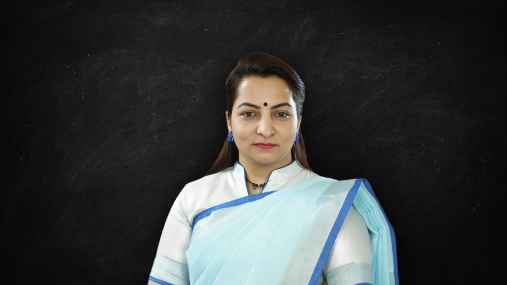 komal dhobale,